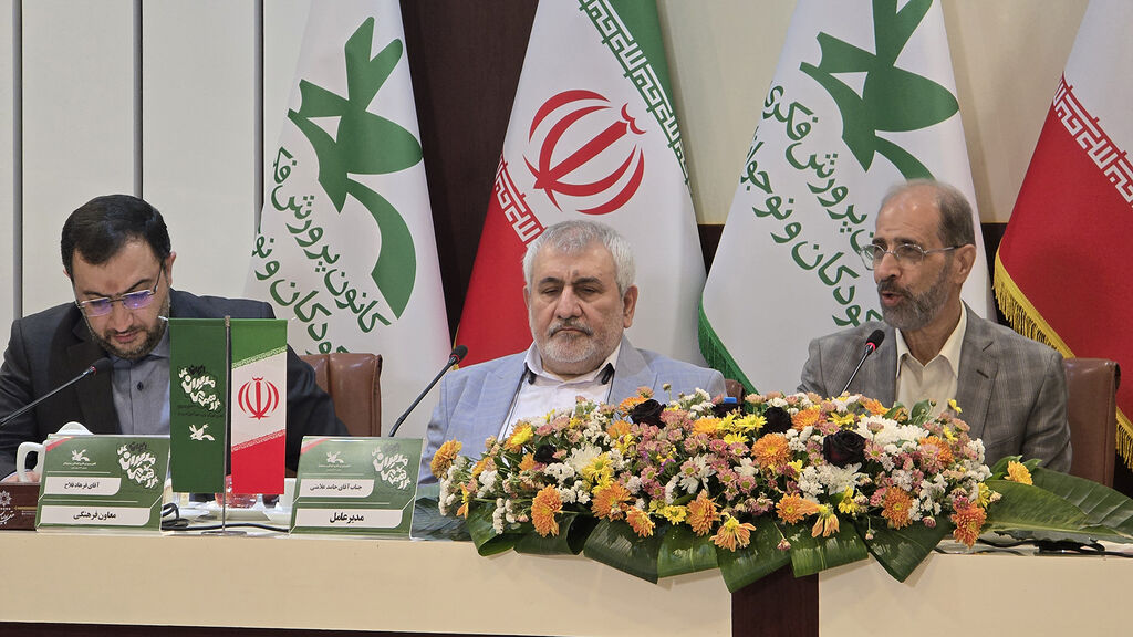 تأکید عضو هیأت مدیره کانون پرورش فکری بر تمایز مدیریت فرهنگی و هنری