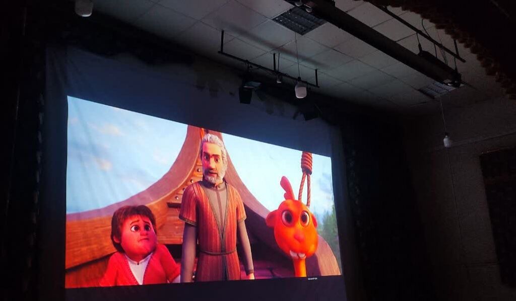 1334515-1 نمایش انیمیشن «فرمانروای آب» در مرکز شهرستان کنگاور