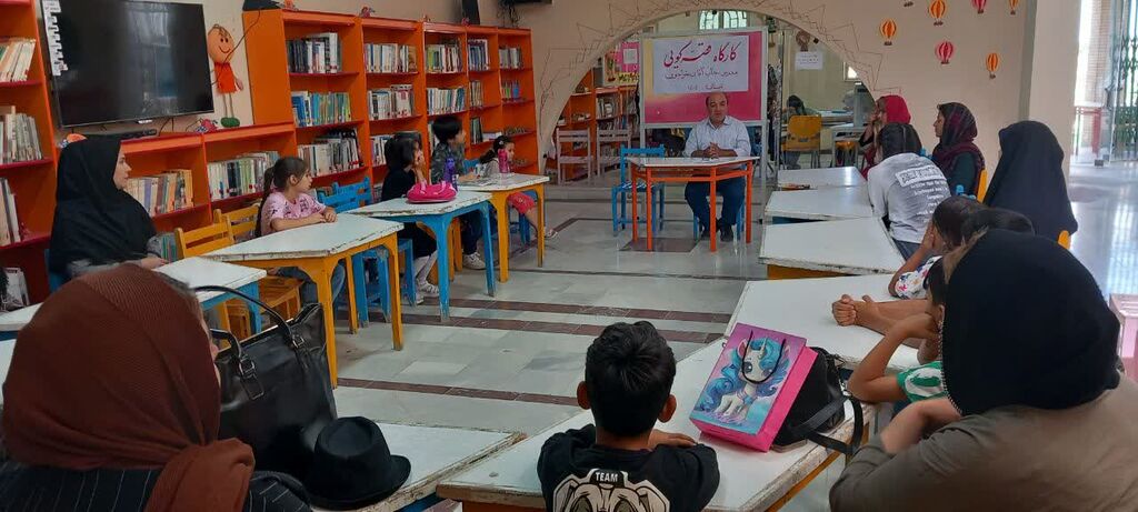 1334536-1 کارگاه قصهگویی برای اعضا و والدین مرکز کرندغرب