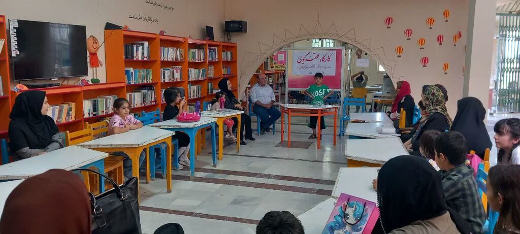 1334537-1 کارگاه قصهگویی برای اعضا و والدین مرکز کرندغرب