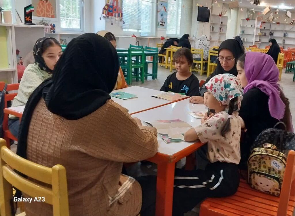 وقتی دیوارهای کانون، روایت خواندن را نمایش می‌دهند