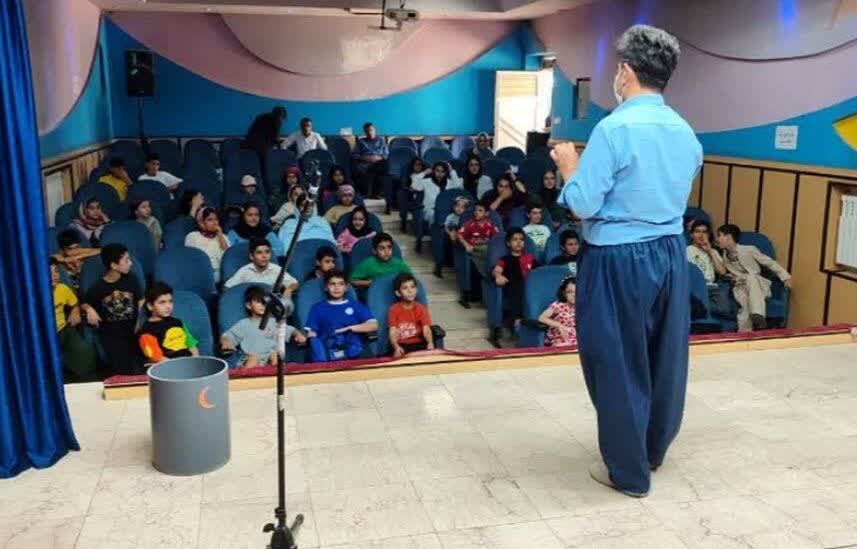 1334553-1 اعضای فعال پاوه مهمان مرکز روانسر شدند