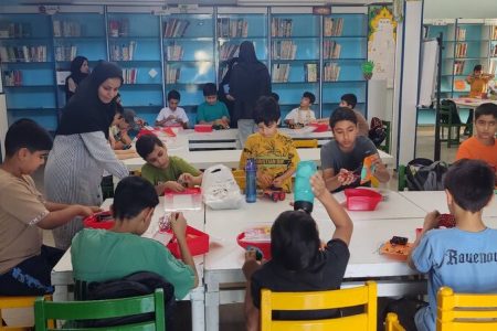 پایش کیفیت کارگاه های تخصصی تابستانه در بازدیدهای دوره ای کارشناسان استان