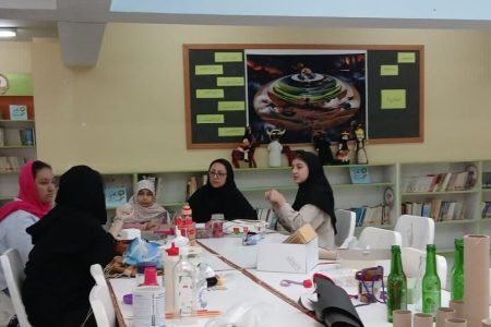 با معجزه خلاقیت، دورریختنی‌ها در کانون سمنان به آثاری بی‌نظیر تبدیل شدند