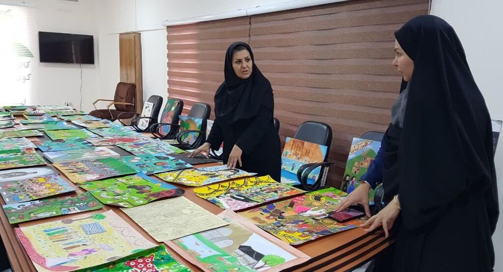 1334975-1 داوری دومین جشنواره سرزمین مادری کانون کرمانشاه