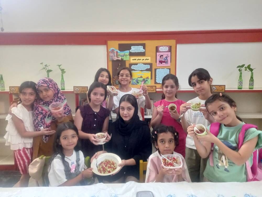 1335014-1 خوراکهای خاطرهانگیز در مرکز ۳۰ کانون استان تهران