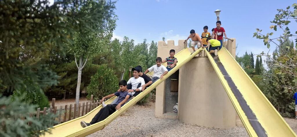 1335106-1 اردوی خاطرهانگیز پسران کانون بسطام در دل طبیعت