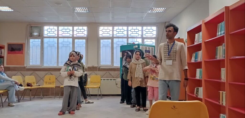 1335247-1 اعضای اردوی استانی کانون کرمانشاه نمایش خلاق را تجربه کردند