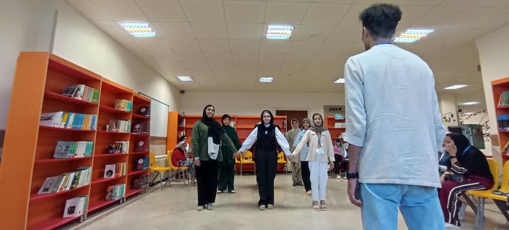 1335249-1 اعضای اردوی استانی کانون کرمانشاه نمایش خلاق را تجربه کردند