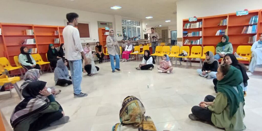 1335251-1 اعضای اردوی استانی کانون کرمانشاه نمایش خلاق را تجربه کردند