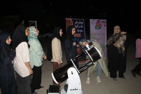 پویش ملی «ماه در آغوش سایه‌ها» در اردوی دختران البرز برگزار شد