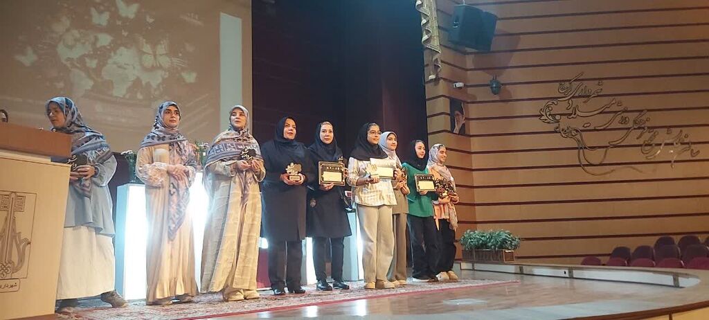 1335320-1 پایان مرحله استانی رویدادبینالمللی پروانههای بدون مرز و آغاز رویداد ملی «دختر ایران» در البرز