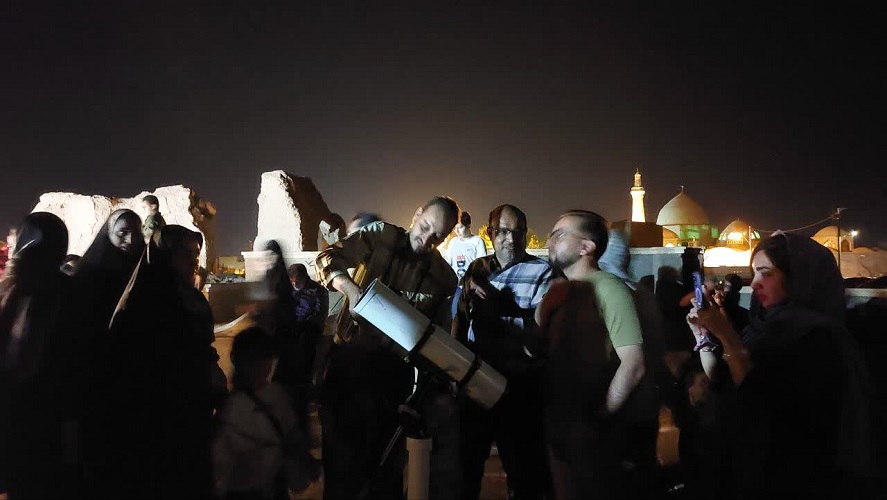 1335364-1 پویش ملی «ماه در آغوش سایهها» در اردوی پسران کانون استان اصفهان برگزار شد