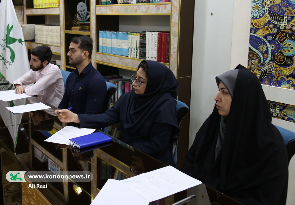 1335413 گردهمایی مراکز فرهنگیهنری منطقه یک کانون پرورش فکری استان بوشهر برگزار شد