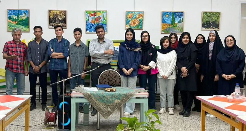 1335456-1 چهل و ششمین نشست انجمن داستان آفرینش برگزار شد