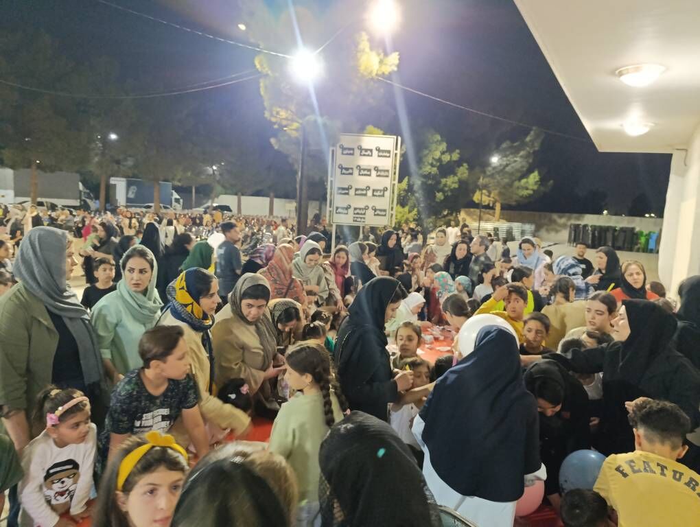 کانون مرکز آباده با حضور پرنشاط، جشن صدسالگی شهرداری آباده را به یادماندنی کرد