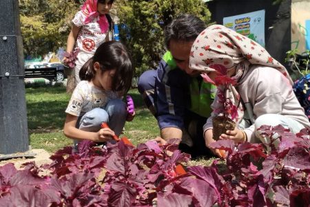 اردوی یک‌روزه اعضای مرکز شماره ۴ مشهد در بوستان قائم