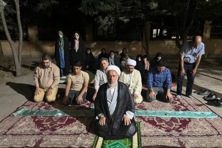 مرکز نجوم کانون تبریز میزبان آئین رصد ماه و اقامه نماز آیات شد