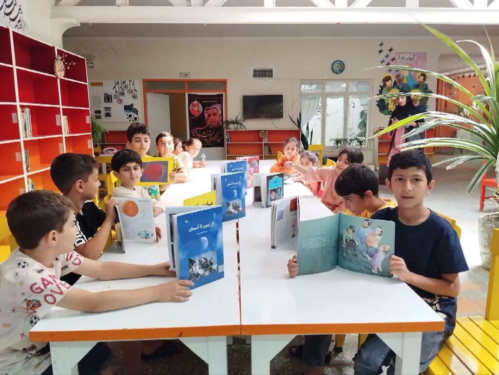 پویش "ماه در آغوش سایه‌ها" در مراکز کانون همدان اجرا شد