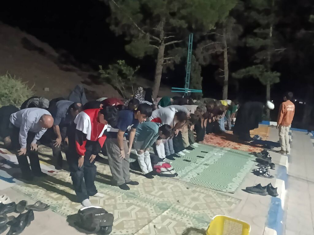 1336257 وقتی ماه در سایه رفت و کودکان فارس به آسمان نزدیکتر شدند