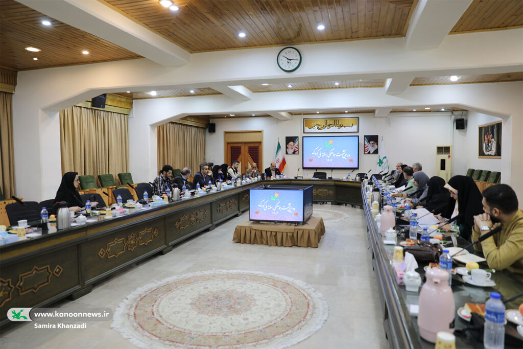 1336392-2 گفتمانسازی سند ملی حقوق کودکان در هفته ملی کودک