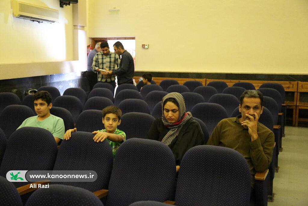 خانواده‌ها و نوجوانان بوشهری با آسیب‌های اجتماعی و چالش‌های فضای مجازی آشنا شدند