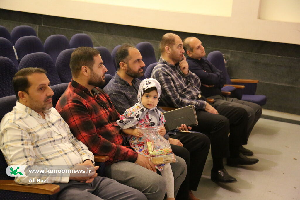 خانواده‌ها و نوجوانان بوشهری با آسیب‌های اجتماعی و چالش‌های فضای مجازی آشنا شدند