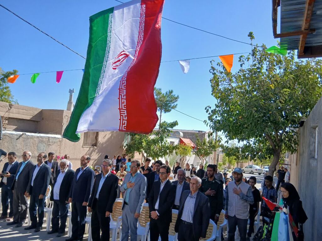 1336475-1 راه اندازی مجدد کتابخانه سیار روستایی زیرکوه