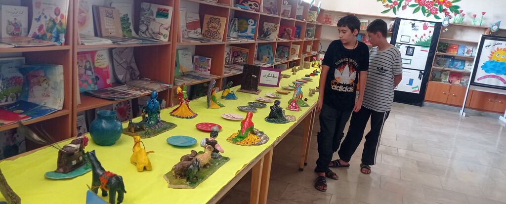 1336498-1 برپایی نمایشگاه آثار تابستانه اعضای کانون پرورش فکری یاسوج