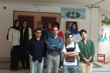 نوجوانان و نویسندگان کانون مازندران در انجمن ادبی نیما به گفت‌وگو درباره «ماه» نشستند