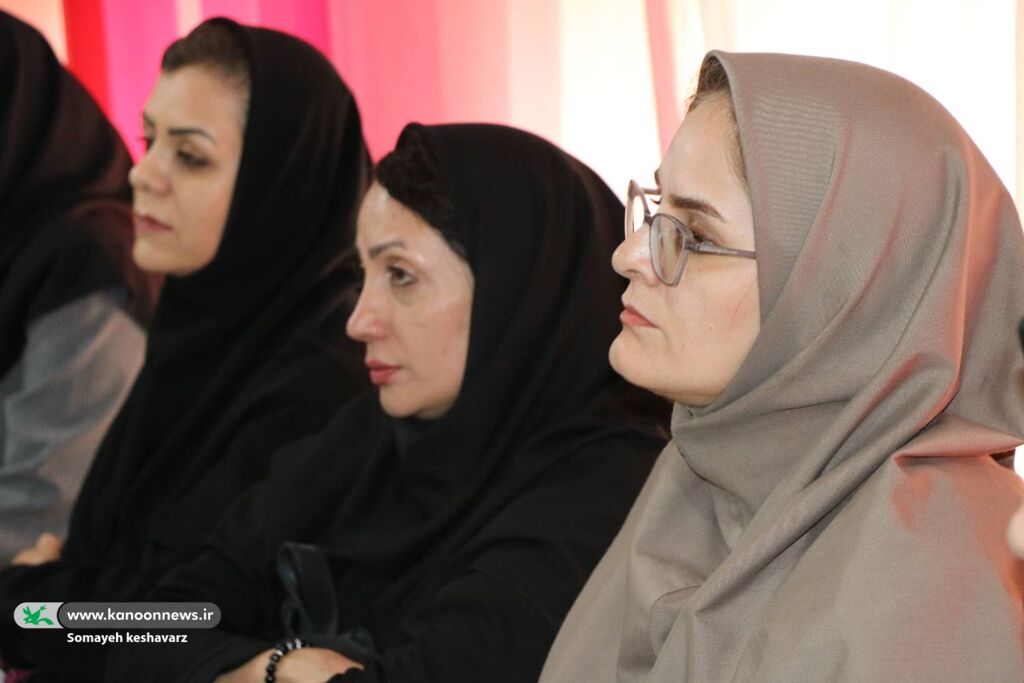 1336915-1 سلسله نشستهای تخصصی توانمندسازی مربیان کانون شیراز کلید خورد