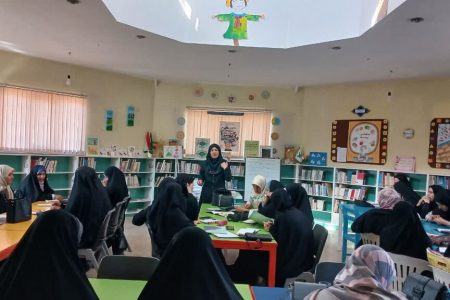 دوره توانمند سازی مربیان پایگاه های سپاه در کانون استان مرکزی 