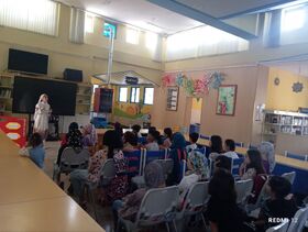 1337449-1 اجرای ویژه برنامه دست های مهربانی توسط اعضای کانون شهر اراک