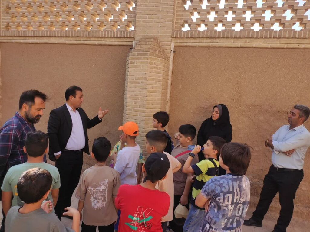 1337672-1 کانون یاران سرخه در خانه حشمتالشکر