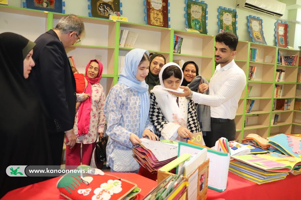 1338444-1 نمایشگاه کتابهای حسی و لمسی با حضور در کانون گلستان، به پایان رسید