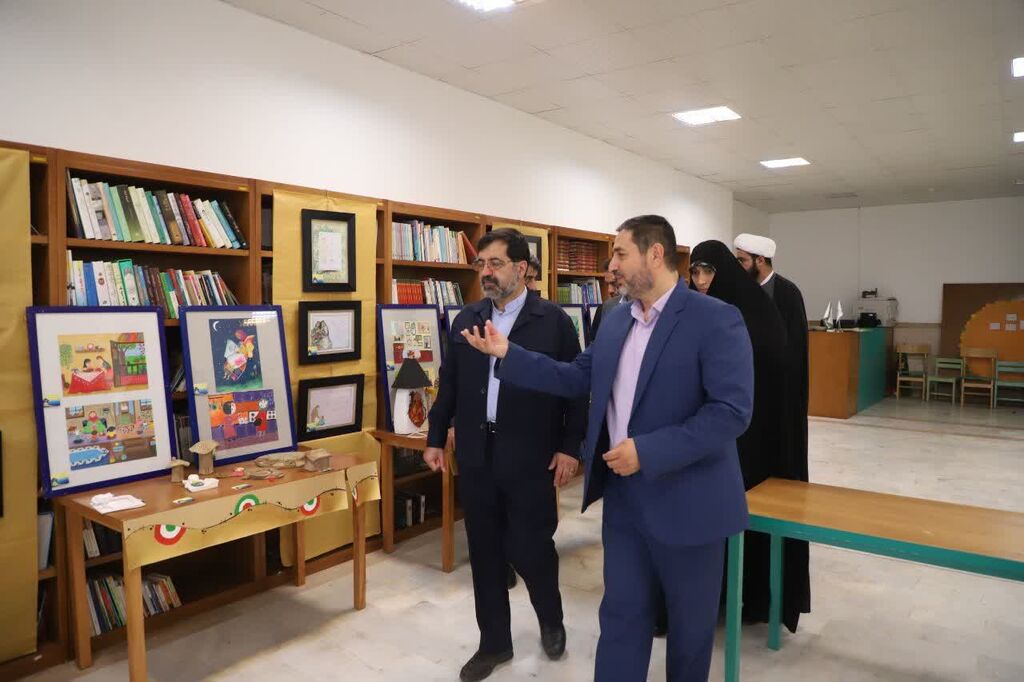 بازدید استاندار و تیم همراه از کانون پرورش فکری کودکان و نوجوانان استان قم