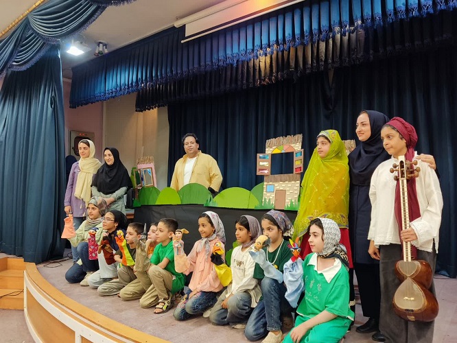 1338983-1 کارگاه تخصصی خیمهشببازی نوجوانان کانون استان اصفهان