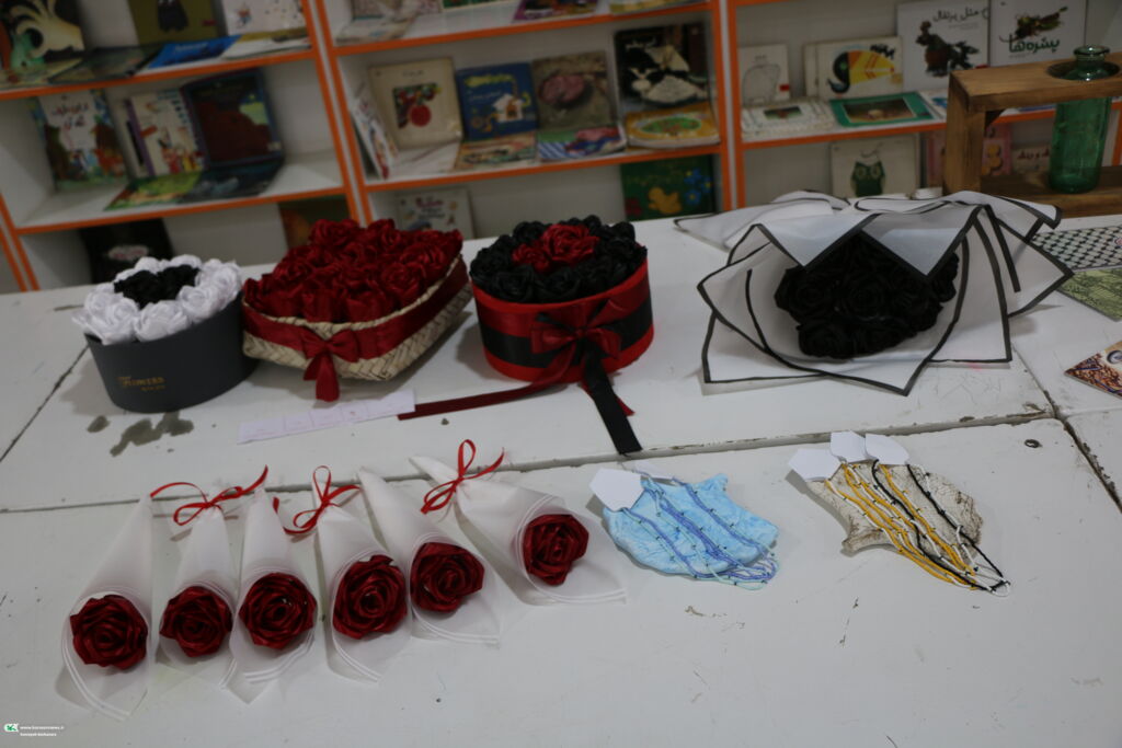 1339474-1 روایت دستسازههایی که نوجوانان هنرمند شیرازی را به آرزوی خود میرساند