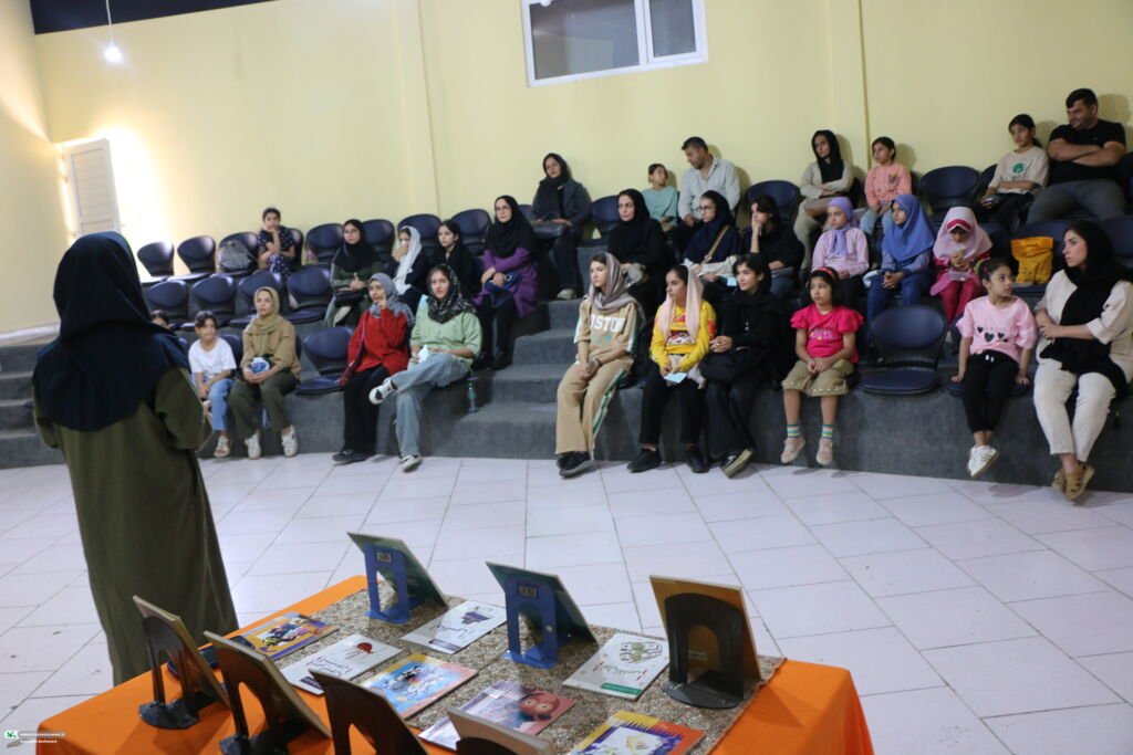 1339500-1 کارگاه آموزشی انجمن نمایش تجیر درکانون فارس اجرا شد