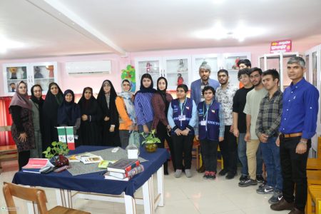 نوجوانان با زیست شاعرانه و نقد ادبی آشنا شدند