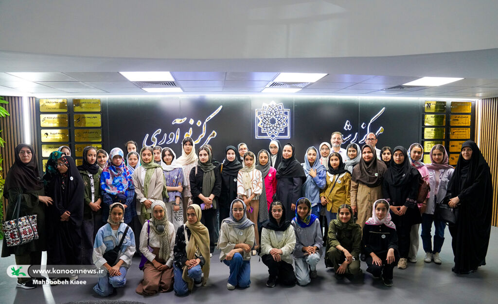 1339536-1 گام تازه کانون علوم در پیوند کودکان و نوجوانان با مراکز علمی ایران