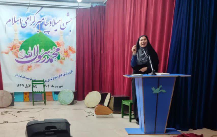 1339635-1 برگزاری جشن باشکوه میلاد پیامبر رحمت در مرکز روانسر