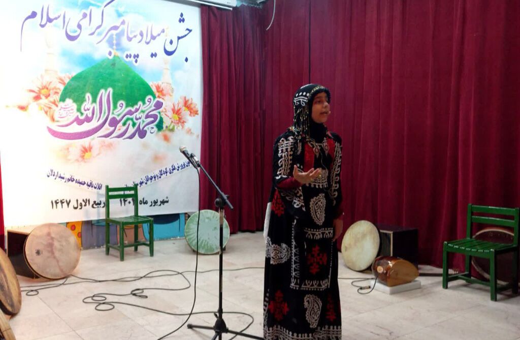 1339644-1 برگزاری جشن باشکوه میلاد پیامبر رحمت در مرکز روانسر