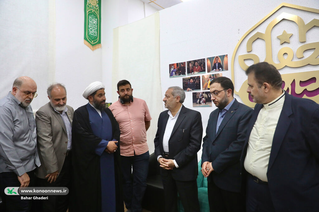 قدردانی وزیر آموزش و پرورش از کانون برای حمایت از برنامه «محفل ستاره‌ها»