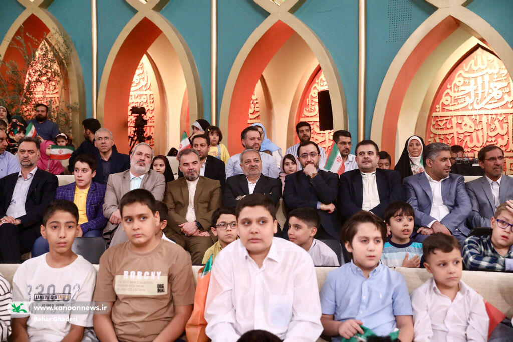 قدردانی وزیر آموزش و پرورش از کانون برای حمایت از برنامه «محفل ستاره‌ها»