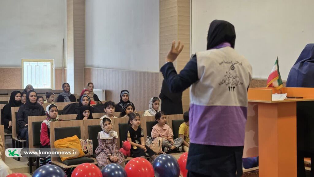 1339857-1 اختتامیه کارگاههای تابستانه کانون بندرگز برگزار شد