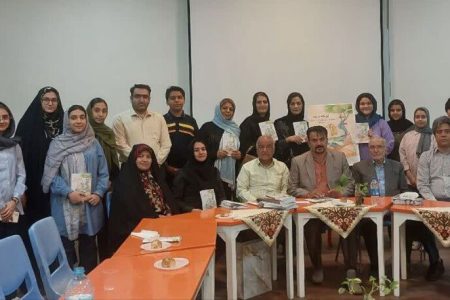 آیین رونمایی از آثار اعضای ادبی مرکز تربت حیدریه با عنوان «این نامۀ من بود»