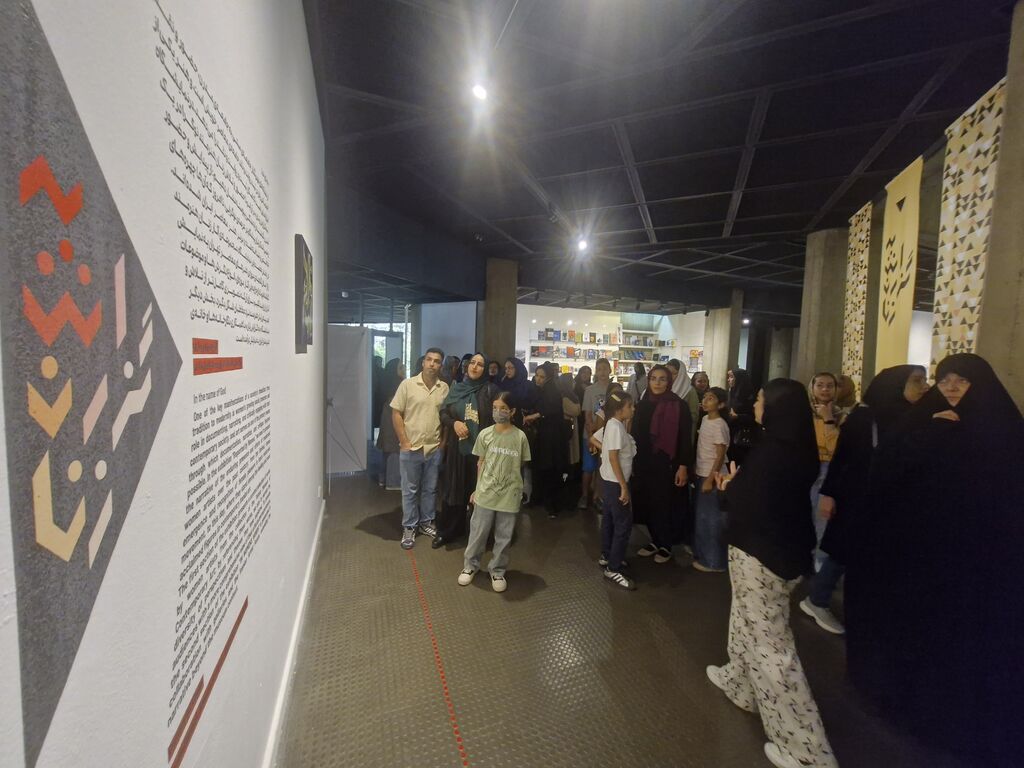 1340076-1 بازدید اعضای کانون استان تهران از موزه هنرهای معاصر