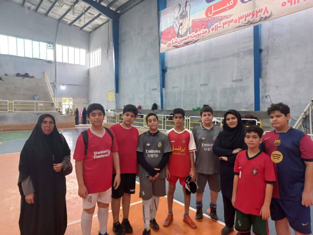 رقابت دوستانه فوتسال نوجوانان در کانون ساری با شور و نشاط تابستانی برگزار شد