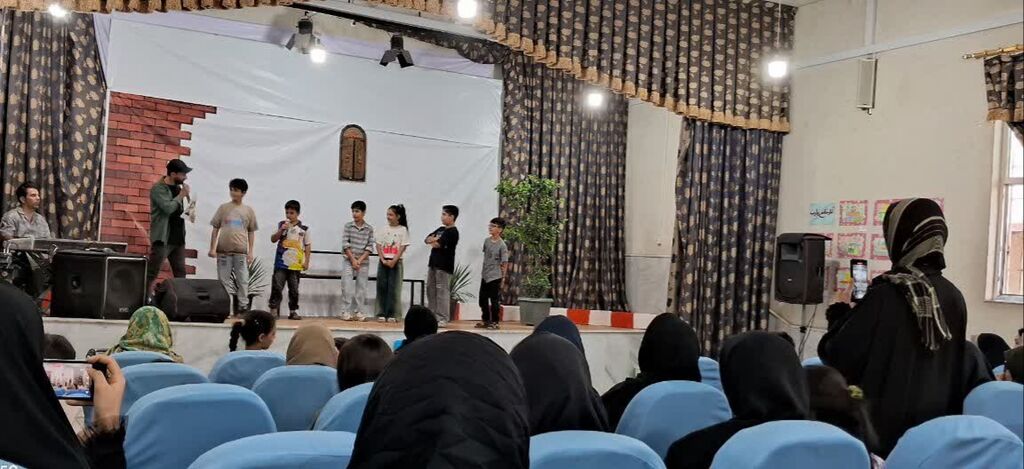 1340422-1 مرکز فرهنگی هنری کنگاور میزبان "محله شاد" شد